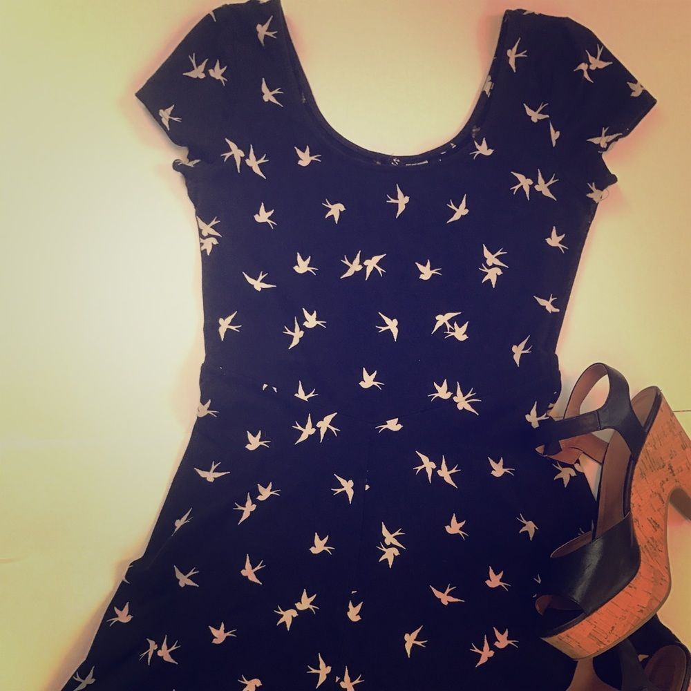 H&M Black and white swallow pattern dress